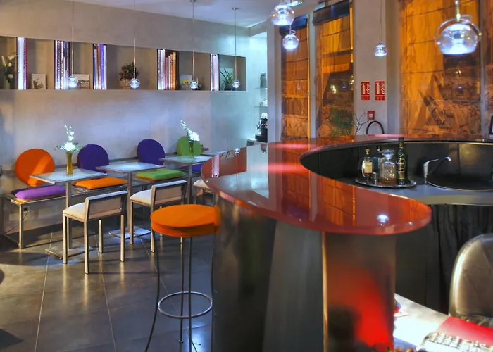 Apostrophe Hotel